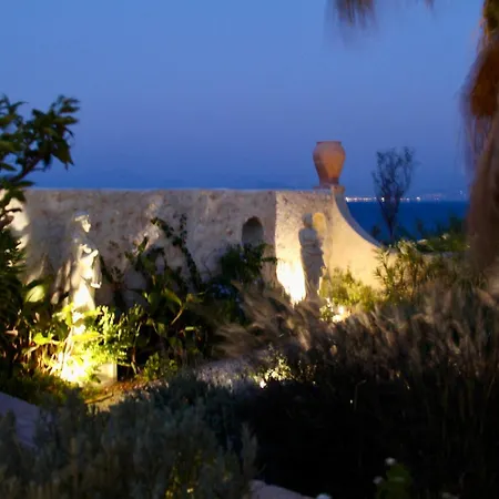 Santa Maria Naousa (Paros)