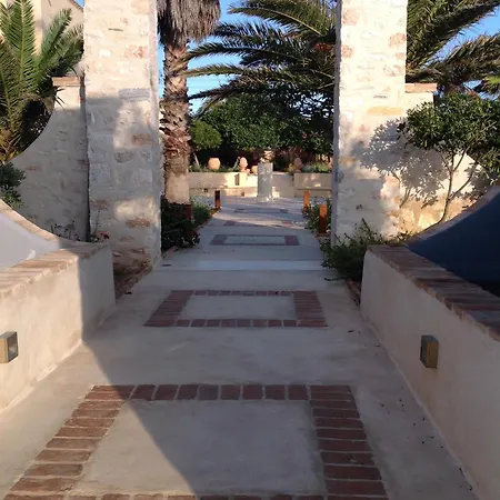 Santa Maria Naousa (Paros)