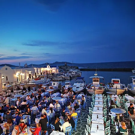 Villa Santa Maria Naousa (Paros)