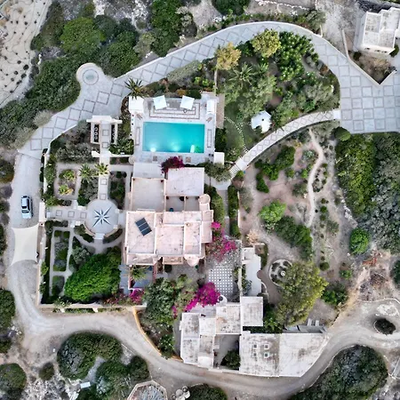 Santa Maria Villa Naousa (Paros)
