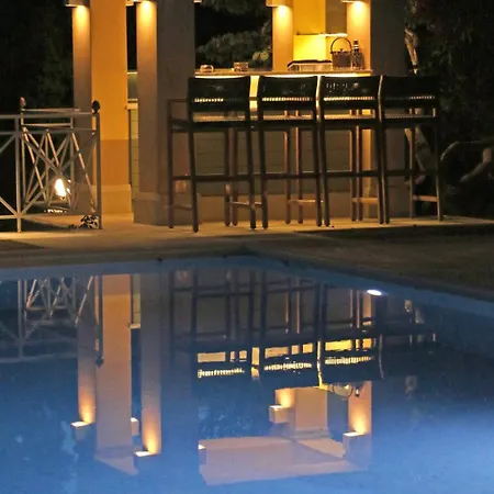 Santa Maria Villa *