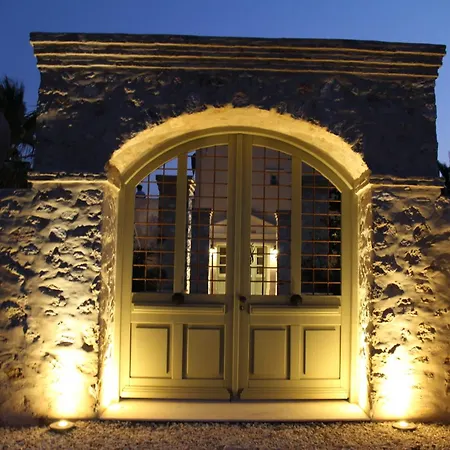 Santa Maria Villa Naousa (Paros)