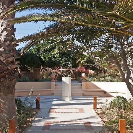 Santa Maria Villa Naousa (Paros)