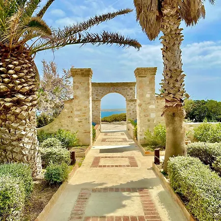 Santa Maria Villa Naousa (Paros)